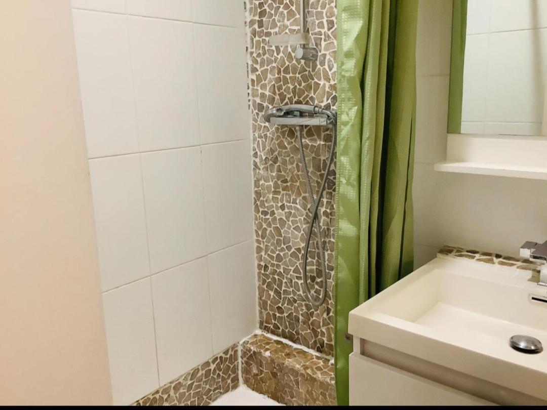 Eco'Cooning Apartment นีมส์ ภายนอก รูปภาพ